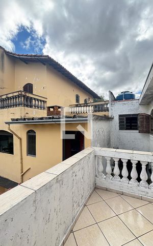 Casa para alugar com 196m², 3 quartos e 3 vagas Casa para alugar com 196m², 3 quartos e 3 vagasQuarto 1 Varanda