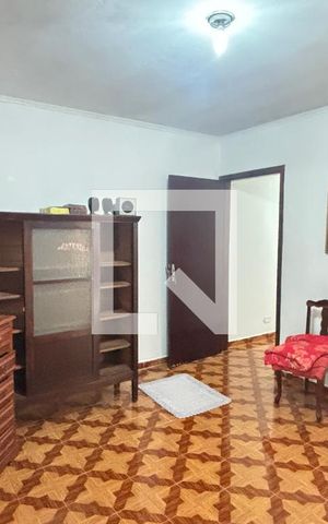 Casa para alugar com 196m², 3 quartos e 3 vagas Casa para alugar com 196m², 3 quartos e 3 vagasQuarto 3