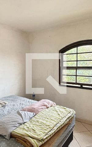 Casa para alugar com 196m², 3 quartos e 3 vagas Casa para alugar com 196m², 3 quartos e 3 vagasQuarto 1
