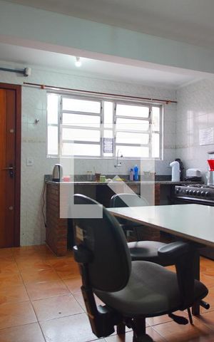 Casa à venda com 257m², 4 quartos e 2 vagasCozinha