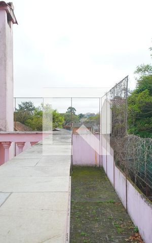 Casa à venda com 257m², 4 quartos e 2 vagasVaranda