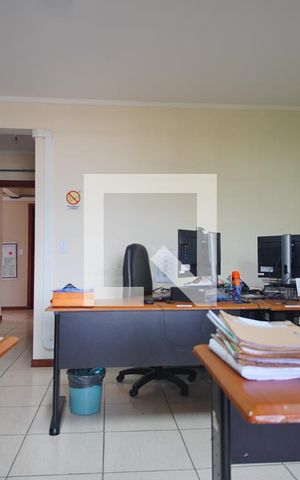 Casa à venda com 257m², 4 quartos e 2 vagasQuarto 3