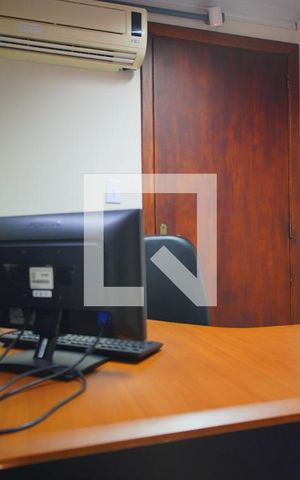 Casa à venda com 257m², 4 quartos e 2 vagasSala 1