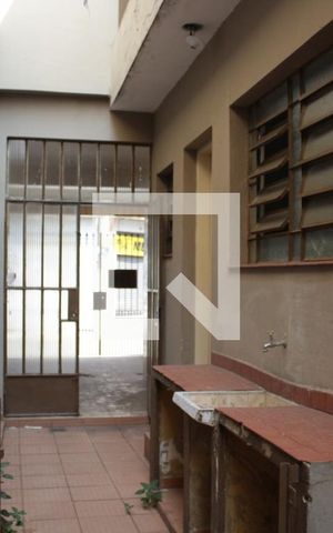 Casa à venda com 176m², 4 quartos e 2 vagasCorredor
