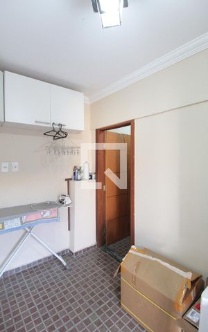 Casa à venda com 492m², 3 quartos e 3 vagasÁrea de Serviço