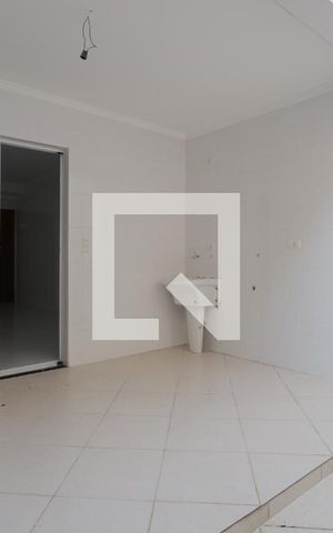 Casa à venda com 110m², 3 quartos e 2 vagas Casa à venda com 110m², 3 quartos e 2 vagasÁrea de serviço/Lazer