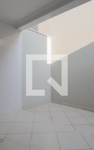 Casa à venda com 110m², 3 quartos e 2 vagas Casa à venda com 110m², 3 quartos e 2 vagasÁrea de serviço/Lazer