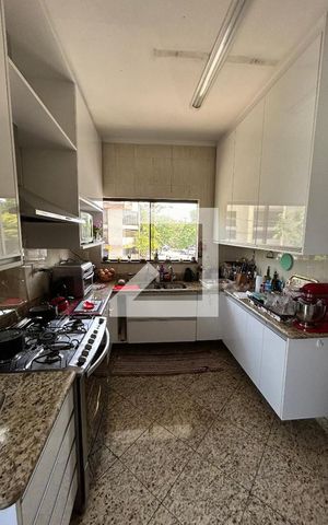 Casa para alugar com 500m², 6 quartos e 2 vagas Casa para alugar com 500m², 6 quartos e 2 vagasCasa 1