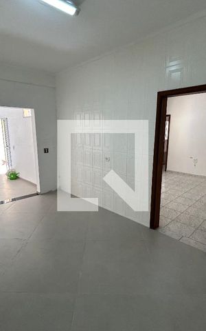 Casa para alugar com 500m², 6 quartos e 2 vagas Casa para alugar com 500m², 6 quartos e 2 vagasCasa 4