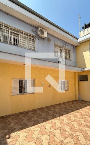 Casa para alugar com 500m², 6 quartos e 2 vagas Casa para alugar com 500m², 6 quartos e 2 vagasQuintal