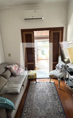 Casa para alugar com 500m², 6 quartos e 2 vagas Casa para alugar com 500m², 6 quartos e 2 vagasCasa 1
