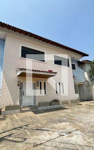 Casa para alugar com 500m², 6 quartos e 2 vagas Casa para alugar com 500m², 6 quartos e 2 vagasFachada da casa