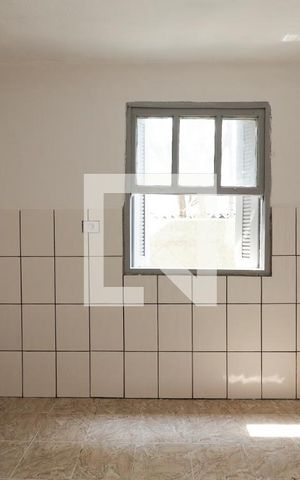 Casa para alugar com 40m², 1 quarto e 1 vagaSala/Quarto