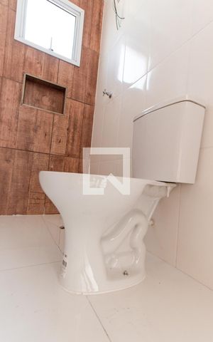 Apartamento à venda com 46m², 2 quartos e sem vaga Apartamento à venda com 46m², 2 quartos e sem vagaBanheiro