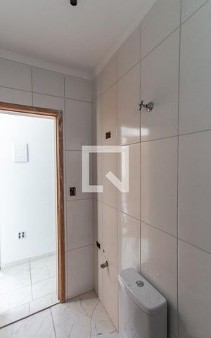 Apartamento à venda com 38m², 2 quartos e sem vaga Apartamento à venda com 38m², 2 quartos e sem vagaBanheiro