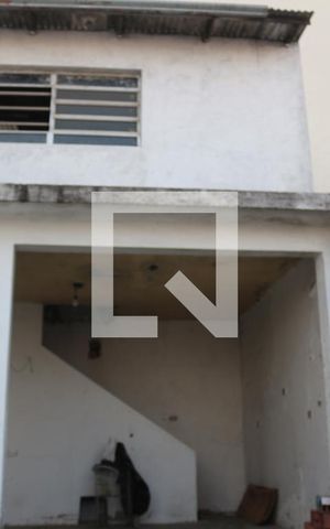 Casa à venda com 110m², 2 quartos e 1 vagaQuintal