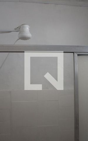Casa à venda com 110m², 2 quartos e 1 vagaBanheiro 1
