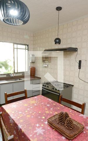 Casa à venda com 232m², 3 quartos e 4 vagasCozinha
