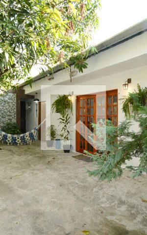 Casa à venda com 232m², 3 quartos e 4 vagasQuintal