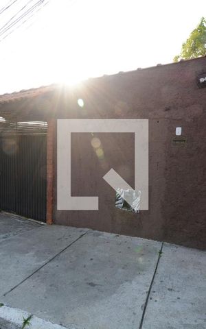 Casa à venda com 232m², 3 quartos e 4 vagasFachada