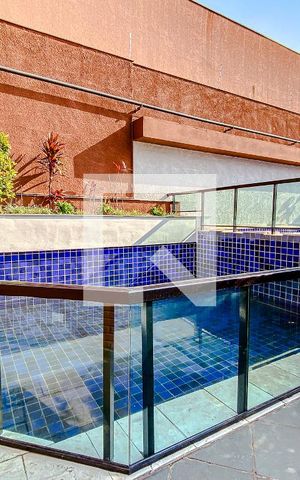Apartamento para alugar com 200m², 4 quartos e 3 vagasÁrea comum - Piscina