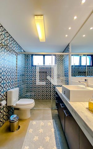 Apartamento para alugar com 200m², 4 quartos e 3 vagasBanheiro da Suíte