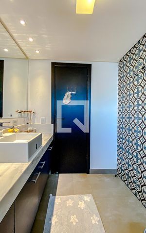 Apartamento para alugar com 200m², 4 quartos e 3 vagasBanheiro da Suíte