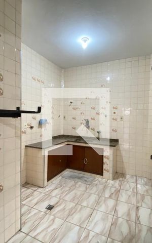 Casa à venda com 200m², 6 quartos e 3 vagas Casa à venda com 200m², 6 quartos e 3 vagasCozinha