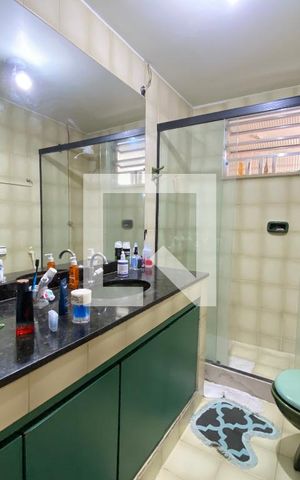 Casa à venda com 200m², 6 quartos e 3 vagas Casa à venda com 200m², 6 quartos e 3 vagasBanheiro casa 2