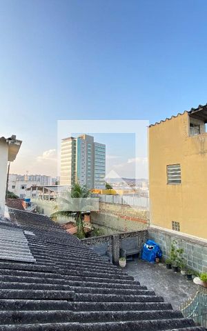 Casa à venda com 200m², 6 quartos e 3 vagas Casa à venda com 200m², 6 quartos e 3 vagasVista da Varanda casa 2