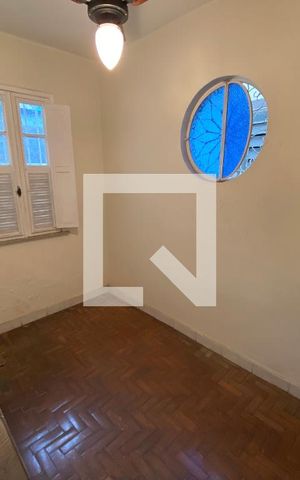 Casa à venda com 200m², 6 quartos e 3 vagas Casa à venda com 200m², 6 quartos e 3 vagasQuarto 2
