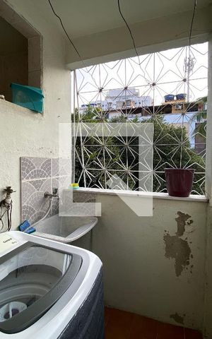 Casa à venda com 200m², 6 quartos e 3 vagas Casa à venda com 200m², 6 quartos e 3 vagasÁrea de Serviço casa 2