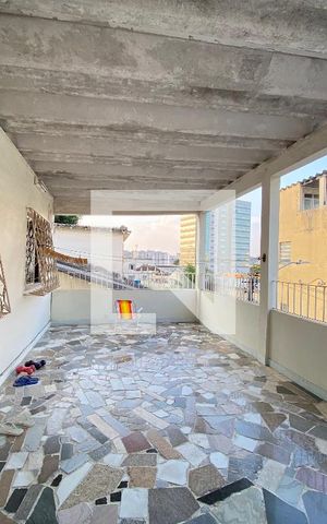 Casa à venda com 200m², 6 quartos e 3 vagas Casa à venda com 200m², 6 quartos e 3 vagasVaranda casa 2