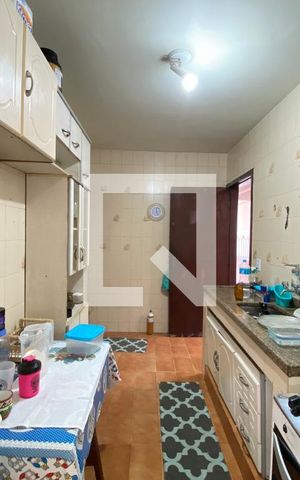 Casa à venda com 200m², 6 quartos e 3 vagas Casa à venda com 200m², 6 quartos e 3 vagasCozinha casa 2