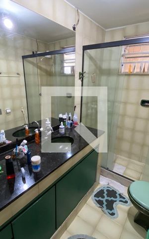 Casa à venda com 200m², 6 quartos e 3 vagas Casa à venda com 200m², 6 quartos e 3 vagasBanheiro casa 2