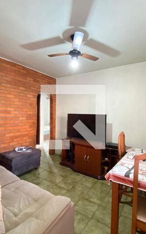 Casa à venda com 200m², 6 quartos e 3 vagas Casa à venda com 200m², 6 quartos e 3 vagasSala 2 casa 2