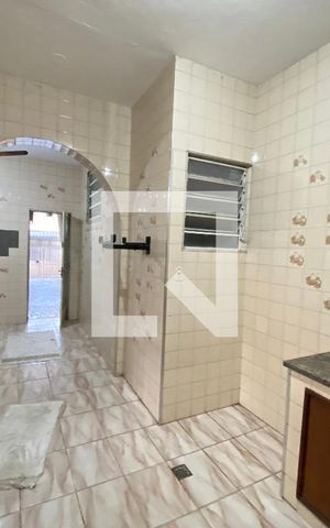 Casa à venda com 200m², 6 quartos e 3 vagas Casa à venda com 200m², 6 quartos e 3 vagasCozinha