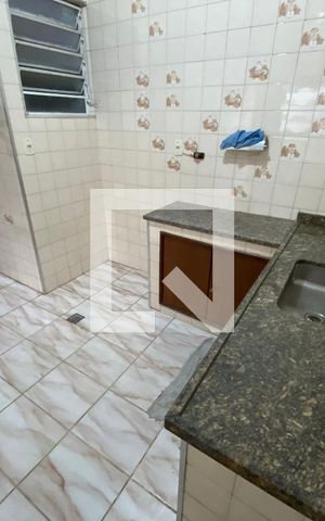 Casa à venda com 200m², 6 quartos e 3 vagas Casa à venda com 200m², 6 quartos e 3 vagasCozinha