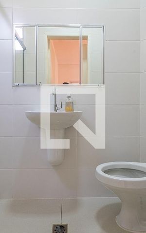 Casa para alugar com 250m², 3 quartos e 4 vagas Casa para alugar com 250m², 3 quartos e 4 vagasSuíte - Banheiro