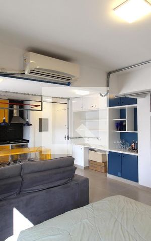Apartamento à venda com 45m², 1 quarto e 1 vagaSala/Quarto