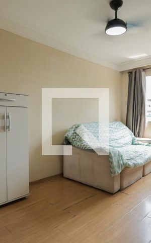 Apartamento à venda com 57m², 2 quartos e sem vaga Apartamento à venda com 57m², 2 quartos e sem vagaSala