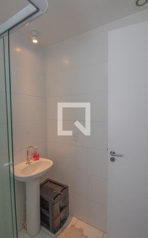Apartamento para alugar com 42m², 2 quartos e 1 vaga Apartamento para alugar com 42m², 2 quartos e 1 vagaBanheiro