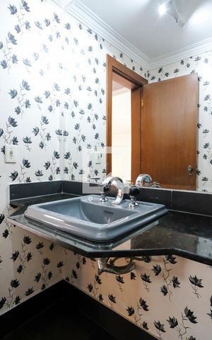 Apartamento à venda com 165m², 3 quartos e 2 vagasLavabo