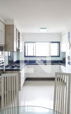 Apartamento à venda com 165m², 3 quartos e 2 vagasCozinha