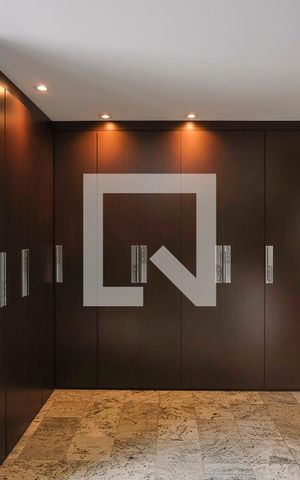 Apartamento à venda com 165m², 3 quartos e 2 vagasSuíte