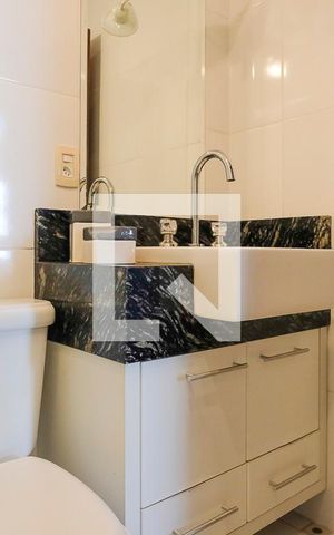 Apartamento à venda com 165m², 3 quartos e 2 vagasBanheiro