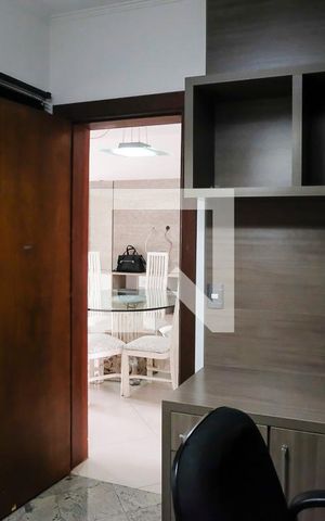 Apartamento à venda com 165m², 3 quartos e 2 vagasEscritório