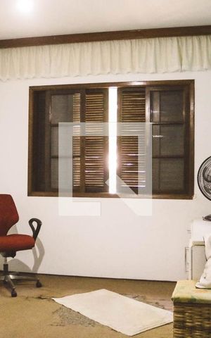 Casa à venda com 150m², 3 quartos e 4 vagas Casa à venda com 150m², 3 quartos e 4 vagasQuarto 2