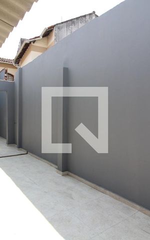 Casa de condomínio à venda com 500m², 4 quartos e 2 vagasFundos