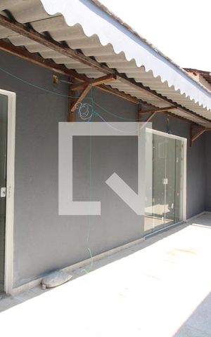 Casa de condomínio à venda com 500m², 4 quartos e 2 vagasFundos